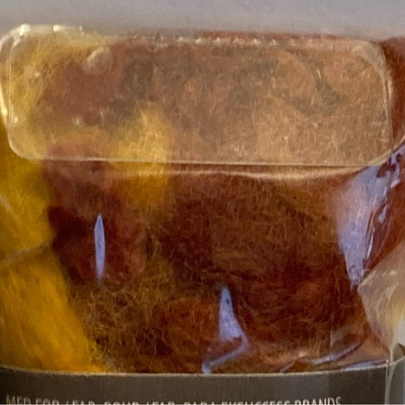 12 Dimensions FeltWorks 100% Wool Gold Curly Roving 0.25oz Needle Felting Crafts - Picture 6 of 15